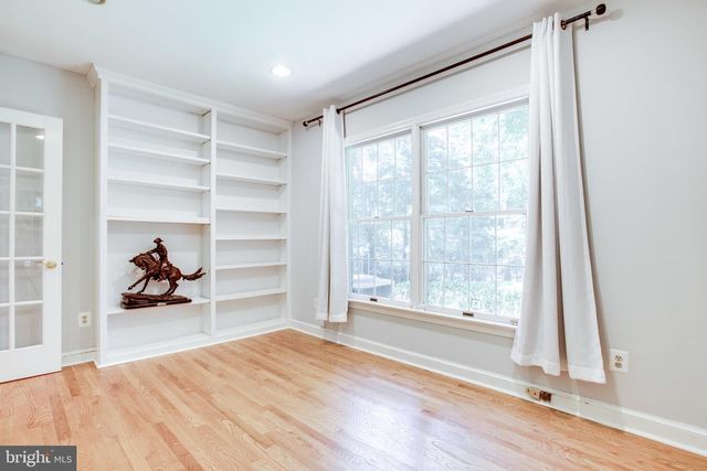 8500 BROOK RD, Mclean, VA 22102