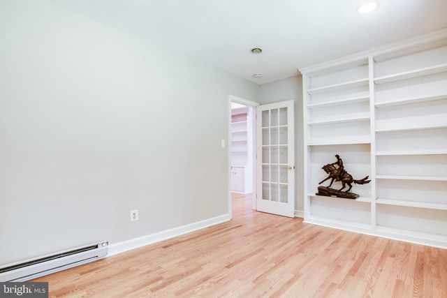 8500 BROOK RD, Mclean, VA 22102