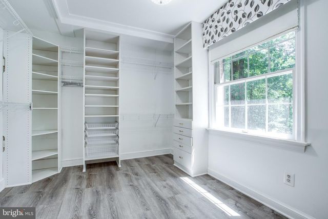 8500 BROOK RD, Mclean, VA 22102