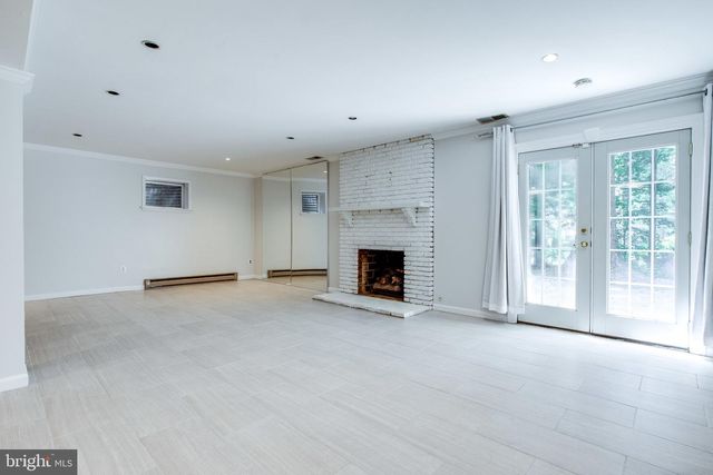 8500 BROOK RD, Mclean, VA 22102