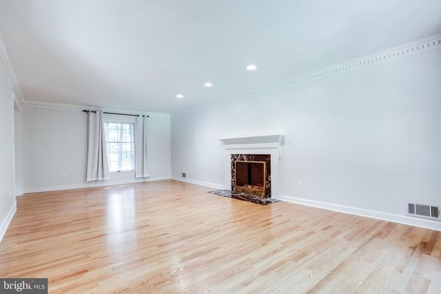 8500 BROOK RD, Mclean, VA 22102