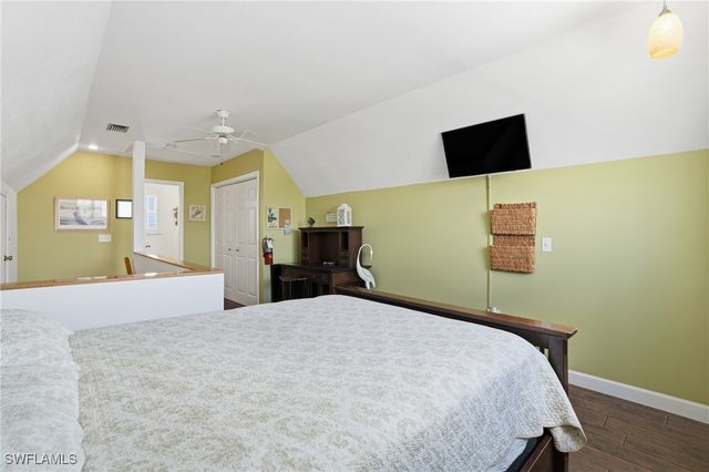 850 Oak ST, Fort Myers Beach, FL 33931