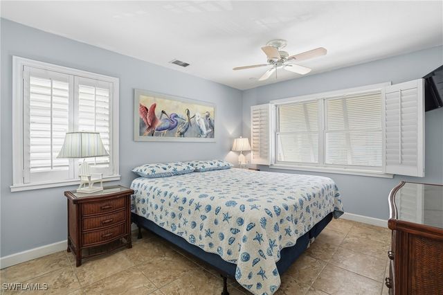 850 Oak ST, Fort Myers Beach, FL 33931