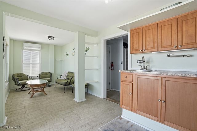 850 Oak ST, Fort Myers Beach, FL 33931