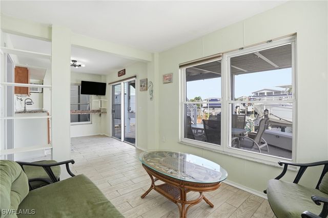 850 Oak ST, Fort Myers Beach, FL 33931