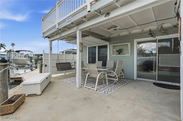 850 Oak ST, Fort Myers Beach, FL 33931