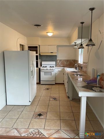 2202 Mountain Avenue, Copperas Cove, TX 76522