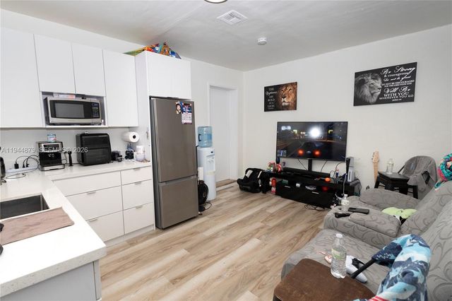 111 SW 31st Ct, Miami, FL 33135