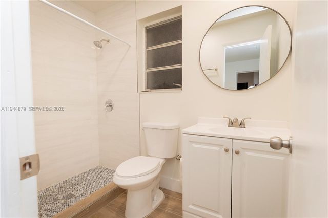 111 SW 31st Ct, Miami, FL 33135