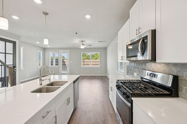 3223 Quiet Sunset Drive, Houston, TX 77080