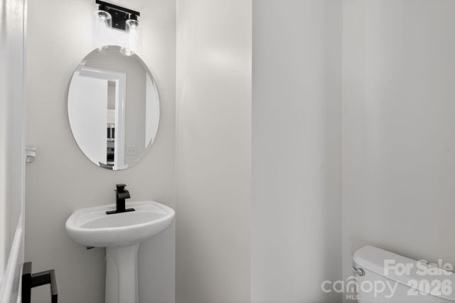 2838 Avalon Loop Road, Charlotte, NC 28269