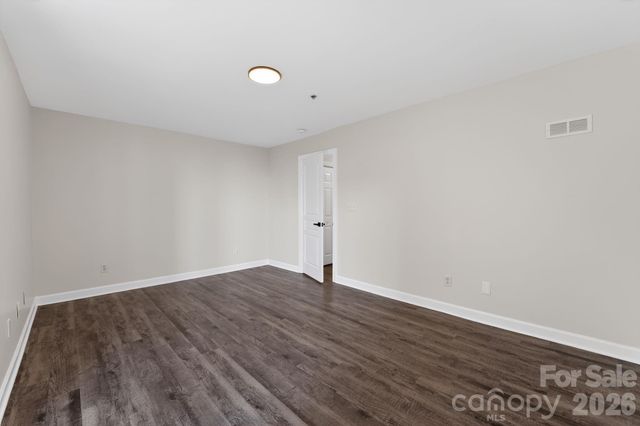 2838 Avalon Loop Road, Charlotte, NC 28269