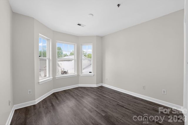 2838 Avalon Loop Road, Charlotte, NC 28269