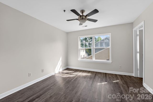 2838 Avalon Loop Road, Charlotte, NC 28269