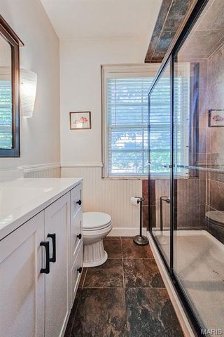 925 S Hanley Road F, Clayton, MO 63105