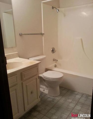 611 S 20th Street, Lincoln, NE 68510