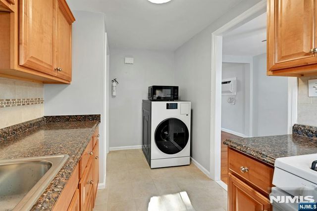 62 Reid Avenue, Bergenfield, NJ 07621