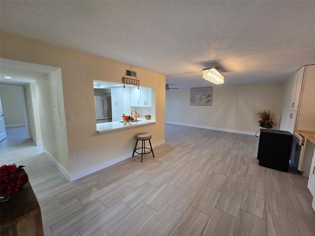 2718 ORCHID OAKS DRIVE C202, Sarasota, FL 34239