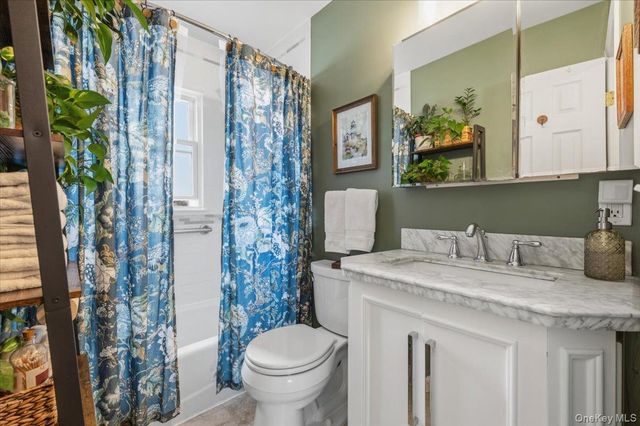 104 Franklin Place, Massapequa, NY 11758