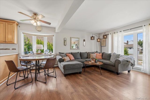 104 Franklin Place, Massapequa, NY 11758