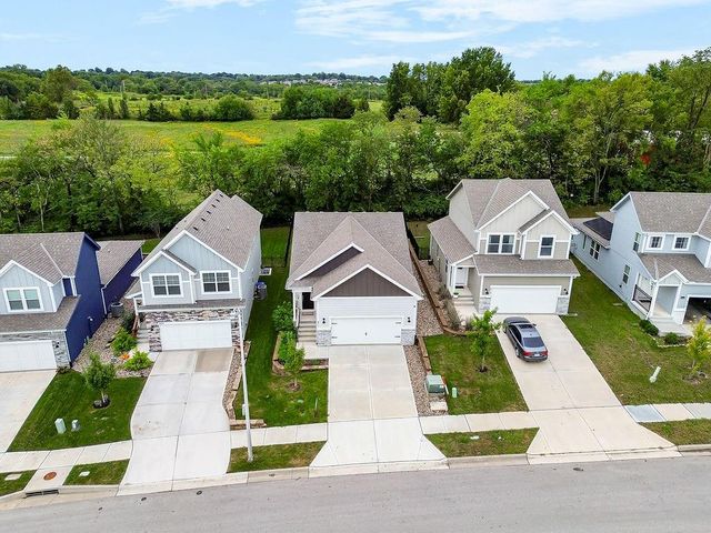 511 Hampstead Drive, Raymore, MO 64083