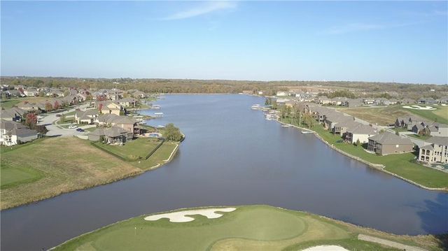 511 Hampstead Drive, Raymore, MO 64083