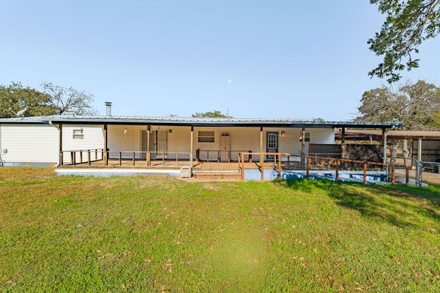 1375 N Lakeview Drive, Palo Pinto, TX 76484