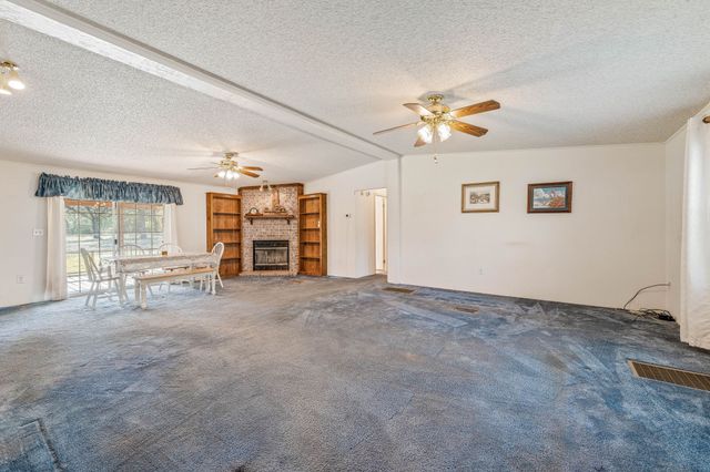 1375 N Lakeview Drive, Palo Pinto, TX 76484