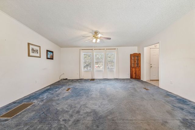 1375 N Lakeview Drive, Palo Pinto, TX 76484