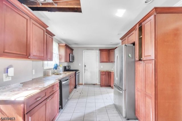 825 Bishop St, Union Twp., NJ 07083