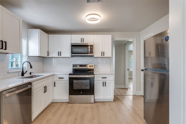 2415 Dathe Street, Dallas, TX 75215