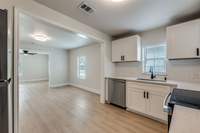 2415 Dathe Street, Dallas, TX 75215