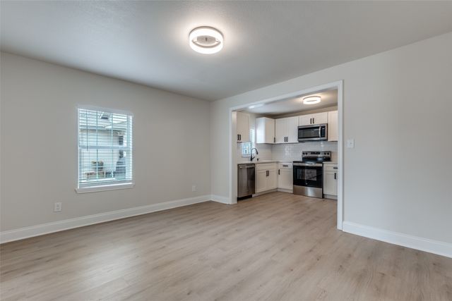 2415 Dathe Street, Dallas, TX 75215