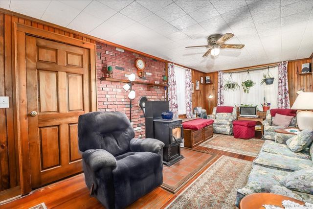 129 Housatonic Avenue, New Milford, CT 06776