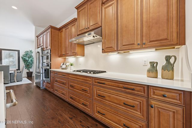 568 TIMBER BRIDGE Lane, Atlantic Beach, FL 32233