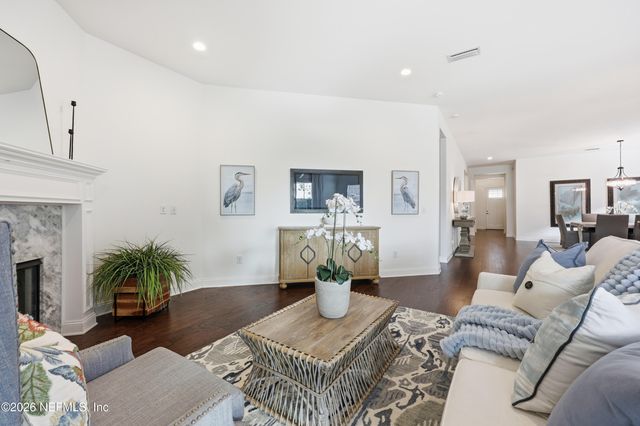 568 TIMBER BRIDGE Lane, Atlantic Beach, FL 32233