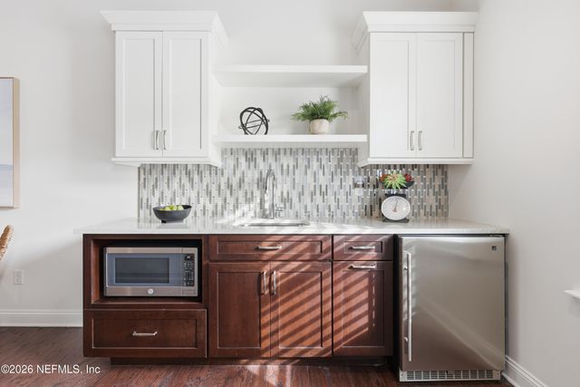 568 TIMBER BRIDGE Lane, Atlantic Beach, FL 32233