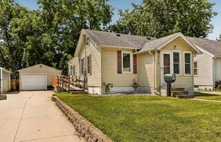 212 10 1/2 Street SE, Rochester, MN 55904