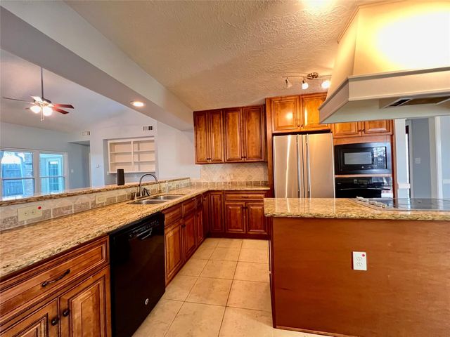11407 Briar Rose Drive, Houston, TX 77077