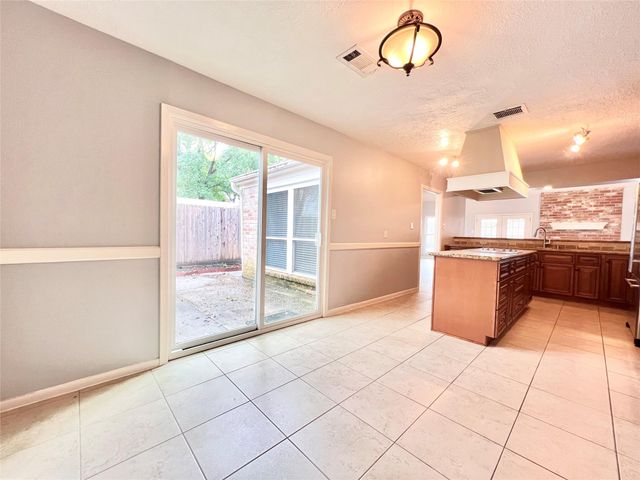 11407 Briar Rose Drive, Houston, TX 77077