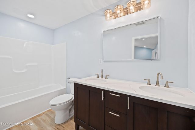 569 Pitts Point Rd, Shepherdsville, KY 40165