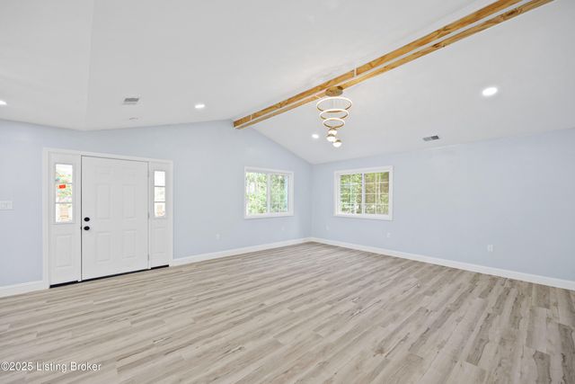 569 Pitts Point Rd, Shepherdsville, KY 40165