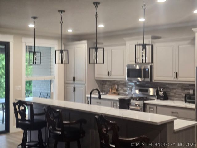 418114 E 1218 Road E, Eufaula, OK 74432