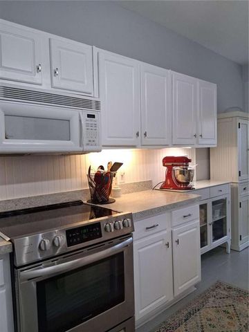 915 Charleston Court, Gainesville, GA 30501