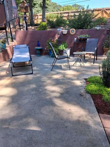 915 Charleston Court, Gainesville, GA 30501