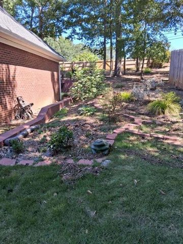 915 Charleston Court, Gainesville, GA 30501