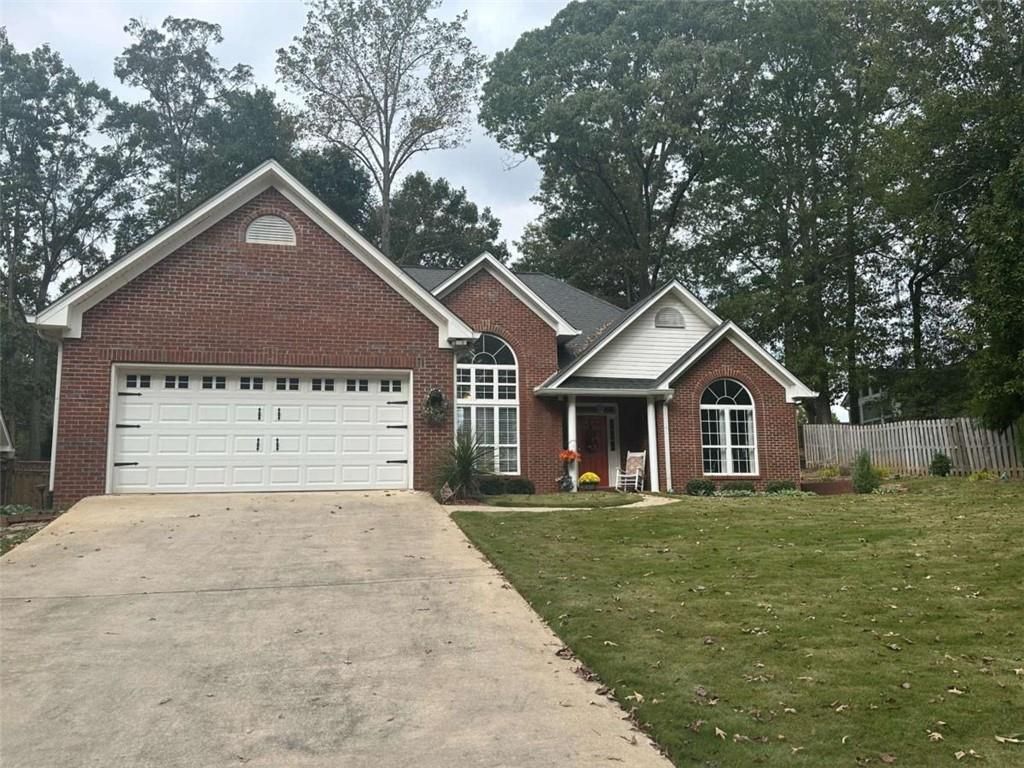 915 Charleston Court, Gainesville, GA 30501