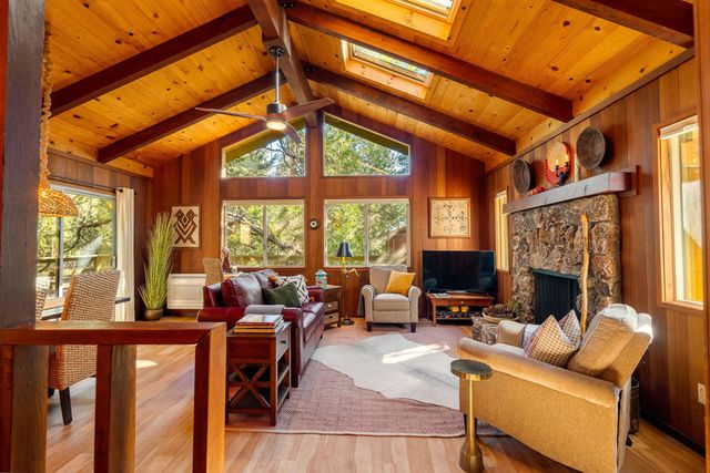 53274 Forest Lake Drive, Idyllwild, CA 92549