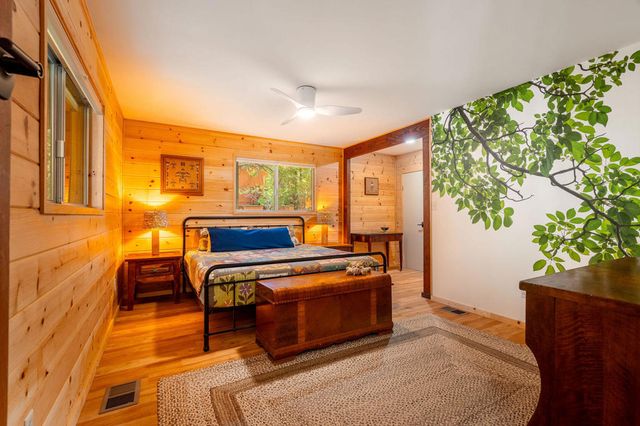 53274 Forest Lake Drive, Idyllwild, CA 92549