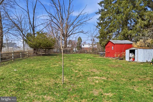 310 GREENWOOD RD, Lansdale, PA 19446